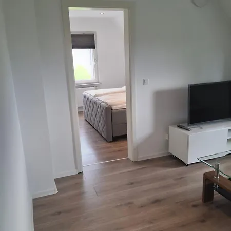 Moderne Top-wohnung Zentral, Nahe Kinderklinik Mit Parkplatz سيغن
